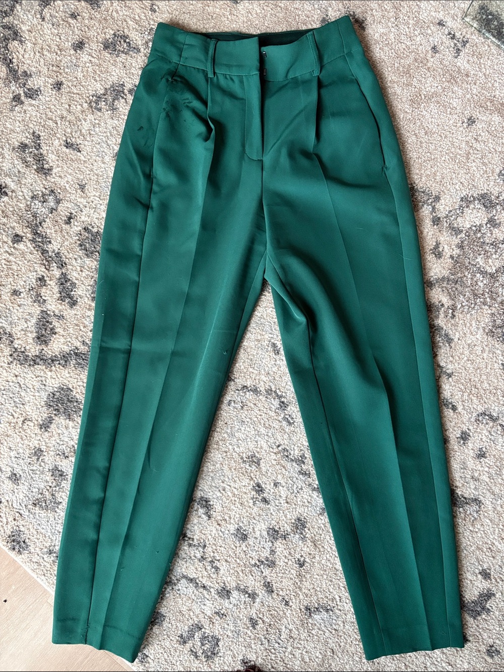 Express Women’s Forest Green Pleated Dress Pants